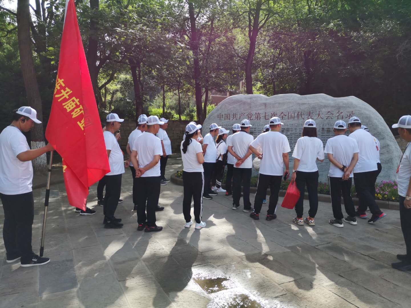 东矿公司开展“不忘初心铸党魂 · 凝心聚力营生长”七一系列运动_球盟会（官网）